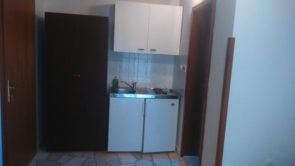 Apartments Plazibat Skrip Room photo